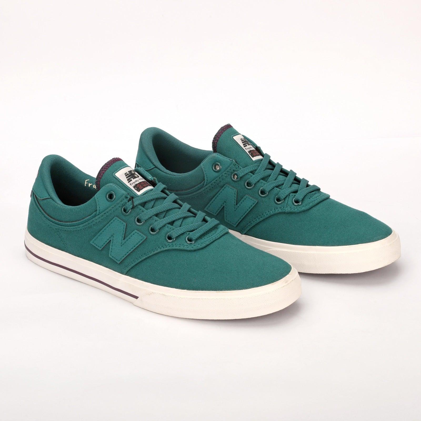 NEW BALANCE Shoes